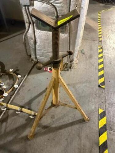 HEAVY DUTY PIPE STAND