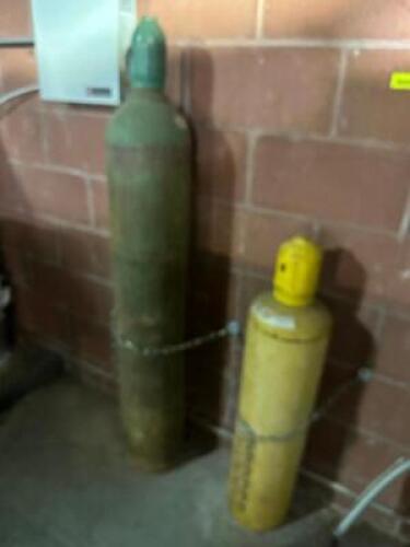 (2) CYLINDER TANK