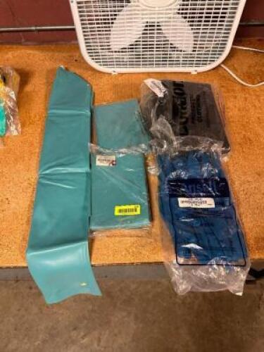 CHEMICAL GRADE SAFETY GLOVES
