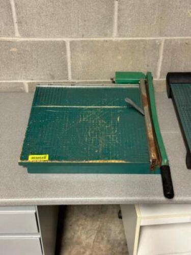 PAPER CUTTER