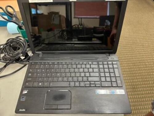 TOSHIBA LAPTOP W/ POWER CORD