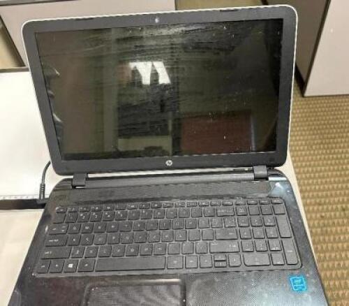 HP LAPTOP COMPUTER W/ POWER CORD