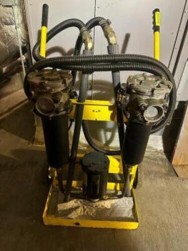 HYDRAULIC PUMPS W/ HAND TRUNK.