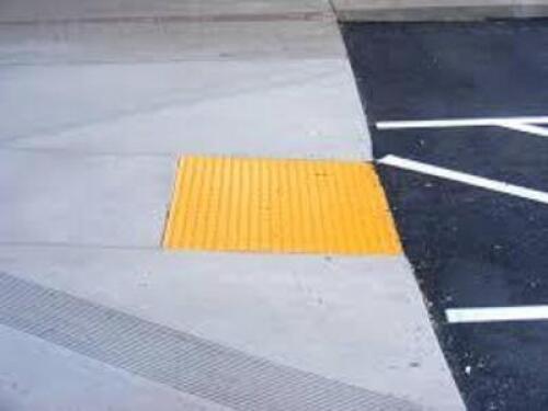 DESCRIPTION: (1) TACTILE DETECTABLE WARNING SYSTEM BRAND/MODEL: SAFETY STEP INFORMATION: YELLOW SIZE: 3' X 5' RETAIL$: $291.99 EA QTY: 1