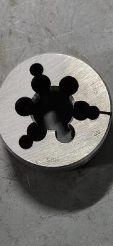 DESCRIPTION: (1) ROUND ADJUSTABLR DIE BRAND/MODEL: VC 105-07218 SIZE: 1-1/8"-18 3" OD RETAIL$: $92.13 QTY: 1