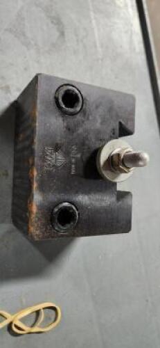 DESCRIPTION: (1) LATHE POST TOOL HOLDER BRAND/MODEL: ALORIS CXA-41 SIZE: 13-18" SWING 2-1/4" OAH 3-1/*2" OAL RETAIL$: $254.87 QTY: 1