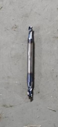 DESCRIPTION: (10) OSG SOLID CARBIDE DOUBLE END MILL BRAND/MODEL: OSG/423-093811 SIZE: 3/32" RETAIL$: $180.00 QTY: 10