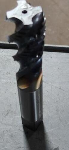 DESCRIPTION: (2) HSS SPIRAL FLUTE TAPS BRAND/MODEL: OSG A-SFT SIZE: 1-1/4-7 NC RETAIL$: 35.24 EA QTY: 2