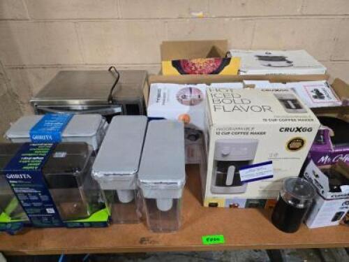DESCRIPTION: (1) TABLE OF MISC ITEMS INFORMATION: MOSTLY SMALL KITCHEN APPLIANCES QTY: 1