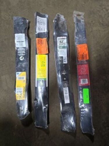 DESCRIPTION: (4) LAWN MOWER BLADES BRAND/MODEL: ASSORTED BRANDS AND SIZES MUST COME INSPECT QTY: 4