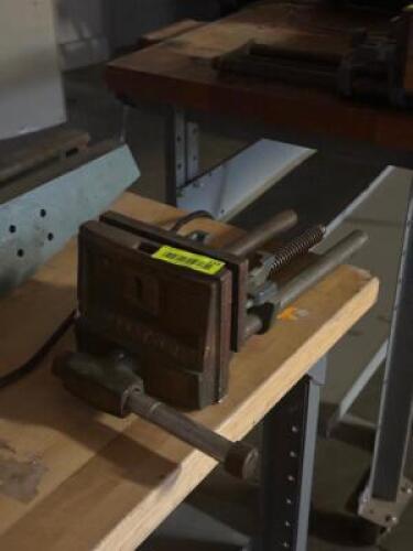 HEAVY DUTY TABLE MOUNTED VICE