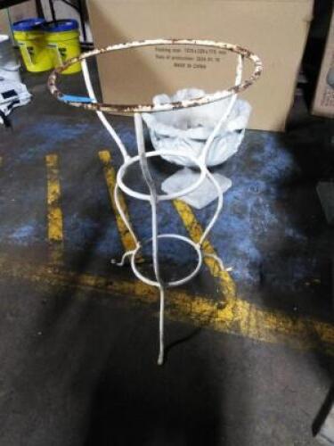 DESCRIPTION: (1) FLOWER POT STAND INFORMATION: WHITE, METAL RETAIL$: $29.99 EA QTY: 1