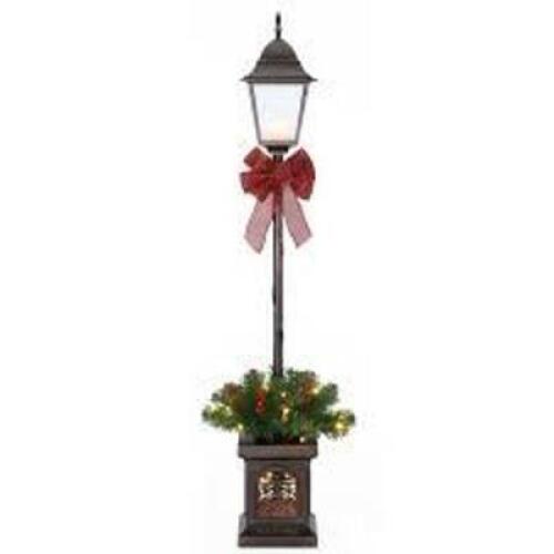 DESCRIPTION: (1) OUTDOOR PRE-LIT CHRISTMAS LAMP BRAND/MODEL: HOLIDAY TIME RETAIL$: $25.88 SIZE: 4 FT QTY: 1