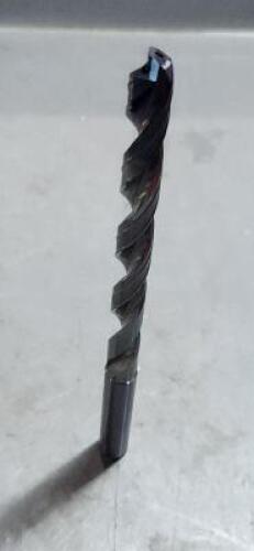 DESCRIPTION: (4) SOLID CARBIDE THRU COOLANT DRILL BIT BRAND/MODEL: OSG 553034212 SIZE: 8.70mm RETAIL$: $479.96 QTY: 4