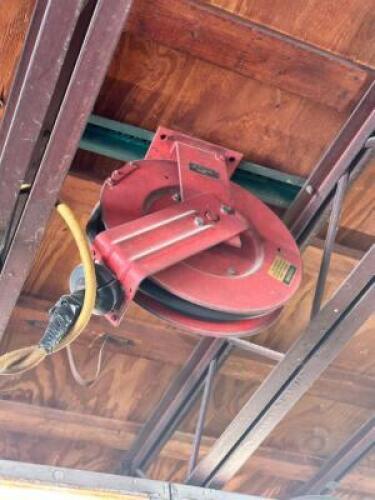 AIR HOSE REEL