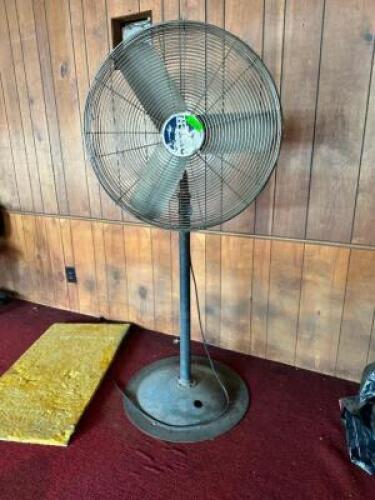 COMMERCIAL PEDESTAL FAN
