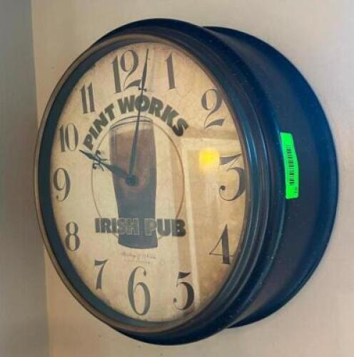 IRISH PUB CLOCK
