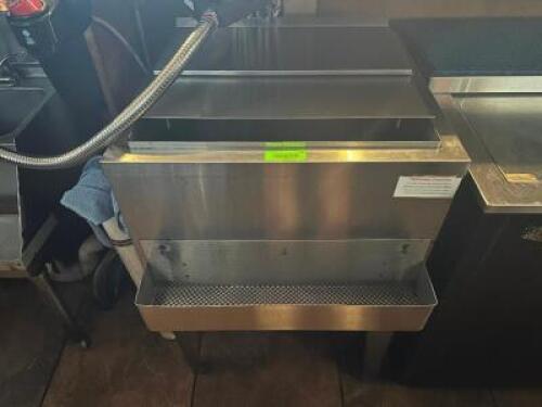 24" STAINLESS ICE BIN WITH SPEED RAIL