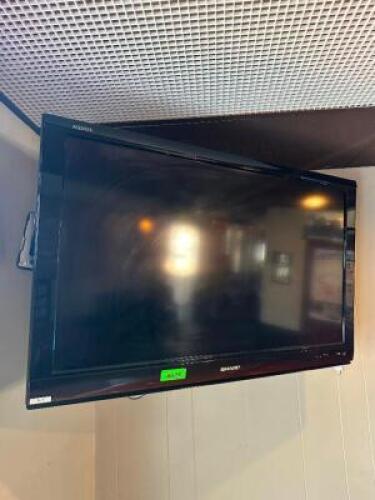 CEILING MOUNTED TV