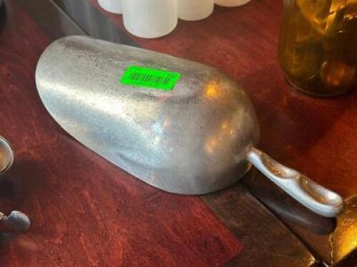 ICE SCOOP
