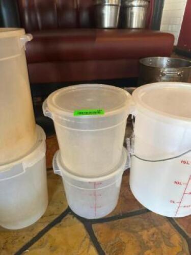 (2) - 8 QT. CONTAINERS WITH LIDS