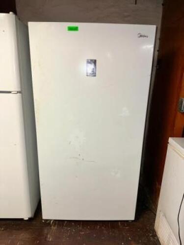 UPRIGHT FREEZER