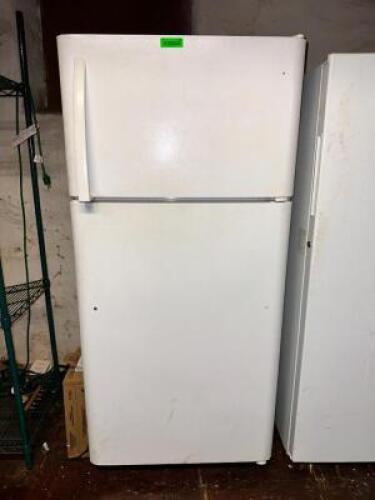 FREEZER TOP REFRIGERATOR
