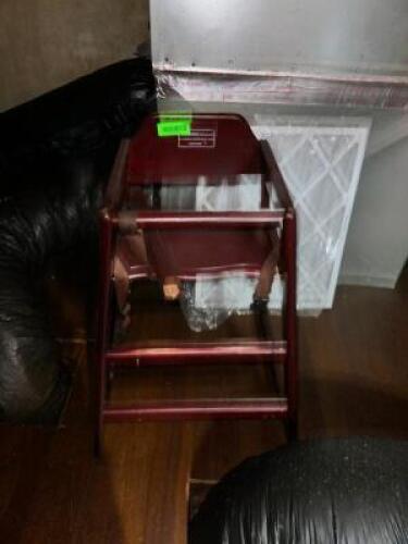 BOOSTER SEAT