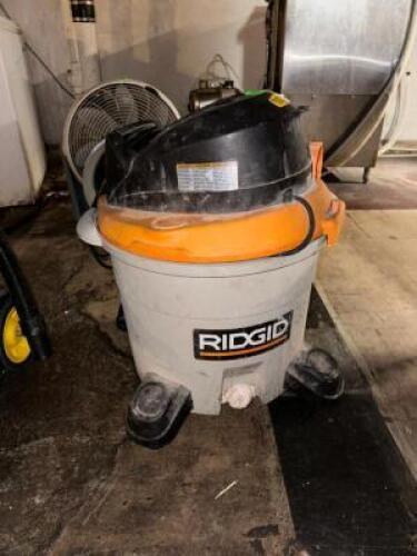 SHOP VAC