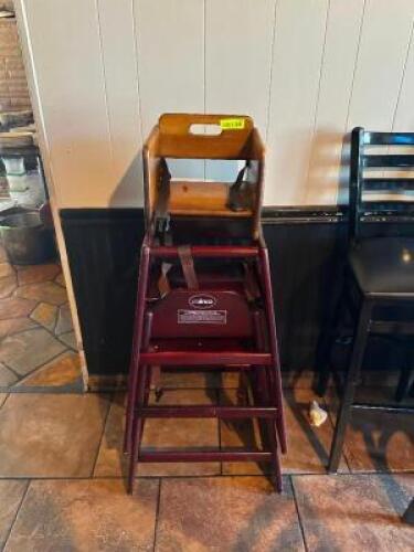BOOSTER SEAT