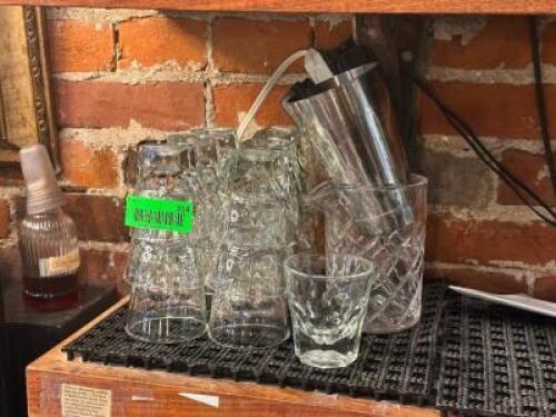 (18) - ROCKS GLASSES WITH MIXING CUPS