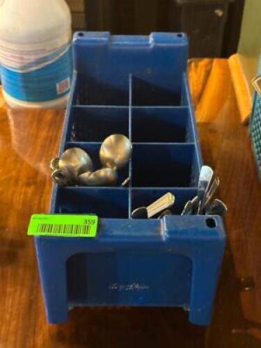 UTENSIL ORGANIZER WITH CONTENTS