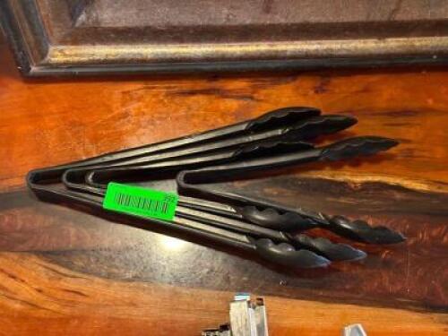 PLASTIC TONGS