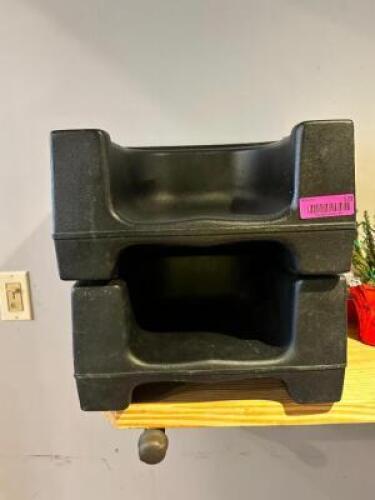 (2)- BOOSTER SEATS