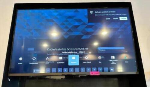 SONY SMART TV W/ REMOTE