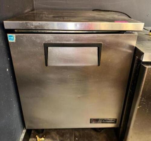 TRUE UNDERCOUNTER REFRIGERATOR