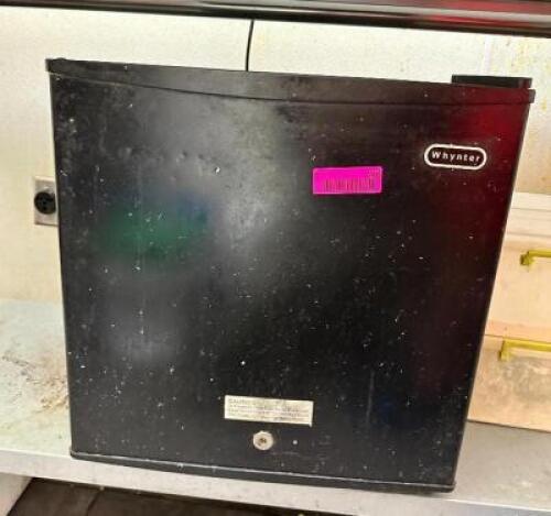 MINI REFRIGERATOR