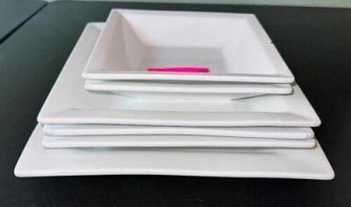 ASSORTED SIZED SQUARE PLATES
