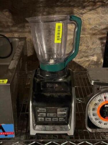 NINJA PROFESSIONAL BLENDER