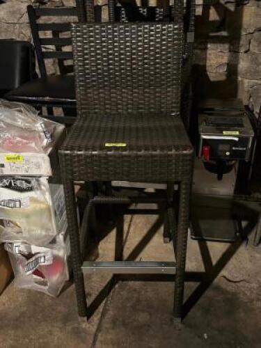 (4)- WICKER BARSTOOLS