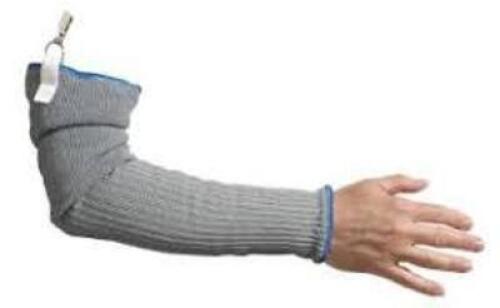 DESCRIPTION: (22) PUNCTURE RESISTANT ARM GUARD BRAND/MODEL: WHIZARD DEFENDER INFORMATION: GREY RETAIL$: $23.00 EA QTY: 22