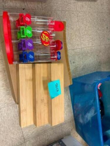 ASSORTED DISPLAYS AS SHOWN