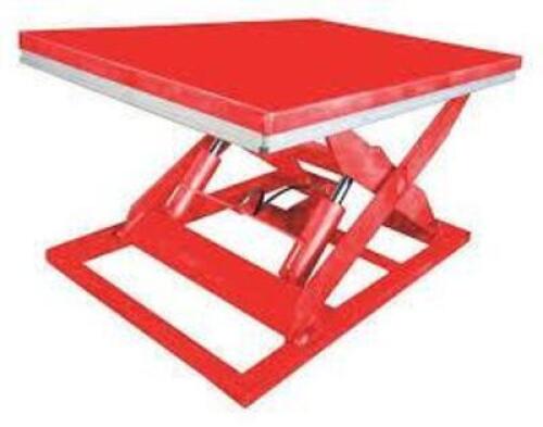 DESCRIPTION: (1) SCISSOR LIFT BRAND/MODEL: DAYTON #35KT40 INFORMATION: RED, 4,000 LB LOAD CAPACITY SIZE: 72 IN PLATFORM LG, 48 IN PLATFORM WD RETAIL$: