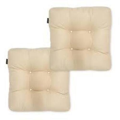DESCRIPTION: (1) BOX OF (2) OUTDOOR CHAIR CUSHION BRAND/MODEL: CLASSIC ACCESSORIES #62-255-010302-2PK INFORMATION: BEIGE SIZE: 19" RETAIL$: $41.99 EA