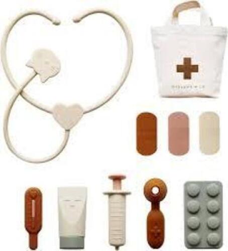 DESCRIPTION: (1) DOCTOR KIT PLAYSET BRAND/MODEL: MARLOWE AND CO RETAIL$: $27.99 EA QTY: 1