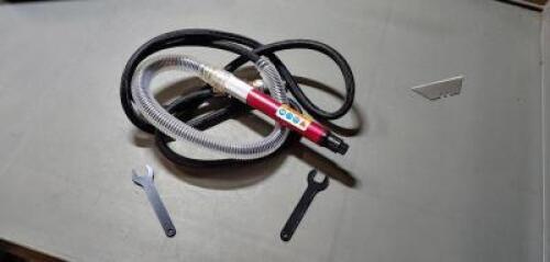 DESCRIPTION: (1) AIR, PENCIL DIE GRINDER BRAND/MODEL: SIOUX 5978A SIZE: 1/8" INLET 1/4" COLLET RETAIL$: $86.55 QTY: 1