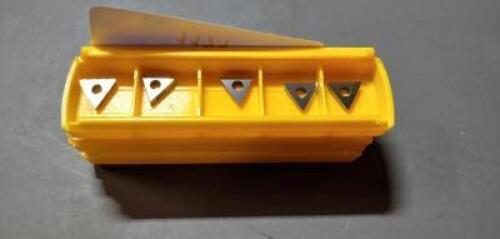 DESCRIPTION: (15) CARBIDE TURNING INSERTS BRAND/MODEL: KENNAMETAL TPGA110204 RETAIL$: $323.55 QTY: 15