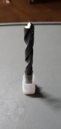 DESCRIPTION: (1) CARBIDE "DREAM" DRILL FOR ALUMINUM BRAND/MODEL: YG1 DGE433086 SIZE: 8.6mm RETAIL$: $124.99 QTY: 1