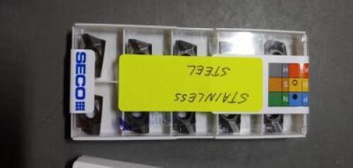 DESCRIPTION: (20) XOMX CARBIDE MILLING INSERTS BRAND/MODEL: SECO XOMX180608TR-ME13 RETAIL$: $590.00 QTY: 20