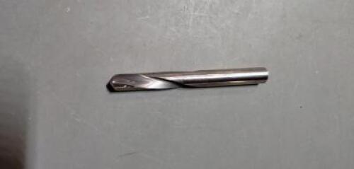 DESCRIPTION: (2) CARBIDE SML DRILL BIT BRAND/MODEL: OSG 215-2969 SIZE: 19/64" RETAIL$: $108.66 QTY: 2